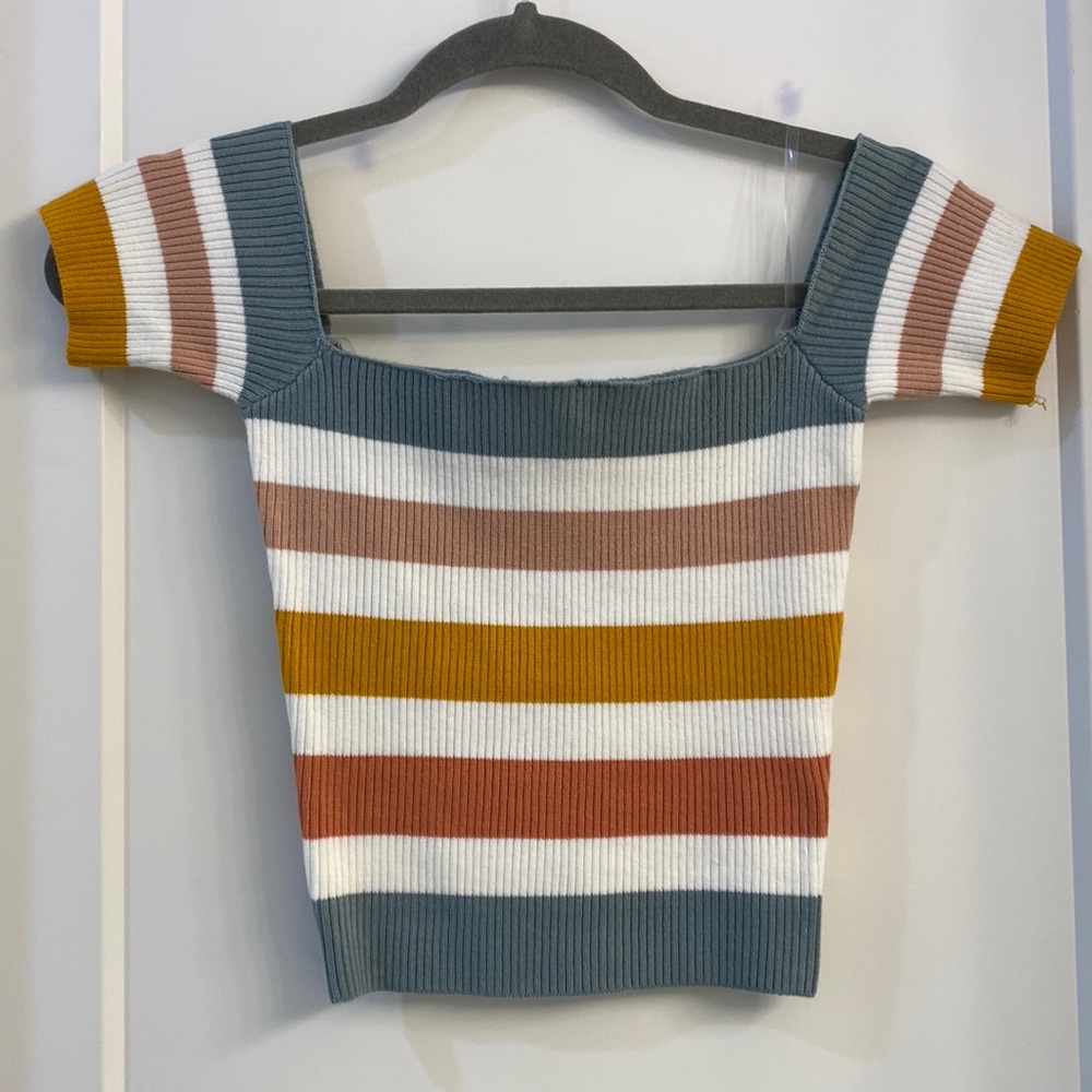 Crop top